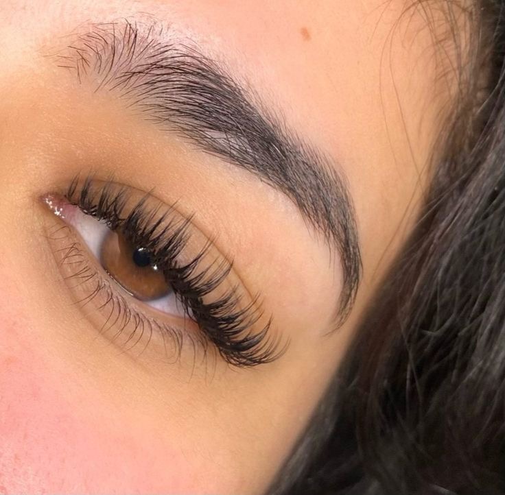 Hybrid Lashes